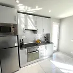 Atico Dio Vista Tipo Duplex Con Terraza Soleada Lägenhet