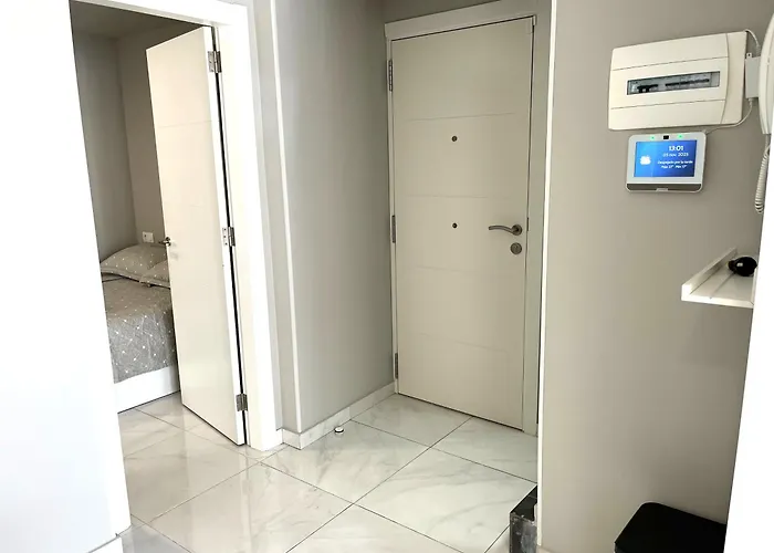 Atico Dio Vista Tipo Duplex Con Terraza Soleada Lägenhet *