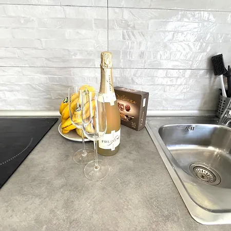 ático Dio Vista Tipo Con Terraza Soleada Apartamento *