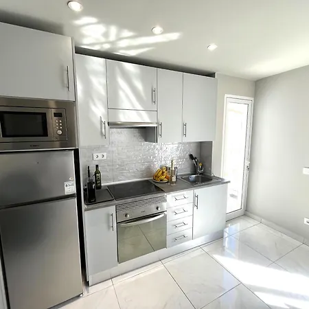 ático Dio Vista Tipo Con Terraza Soleada Apartamento